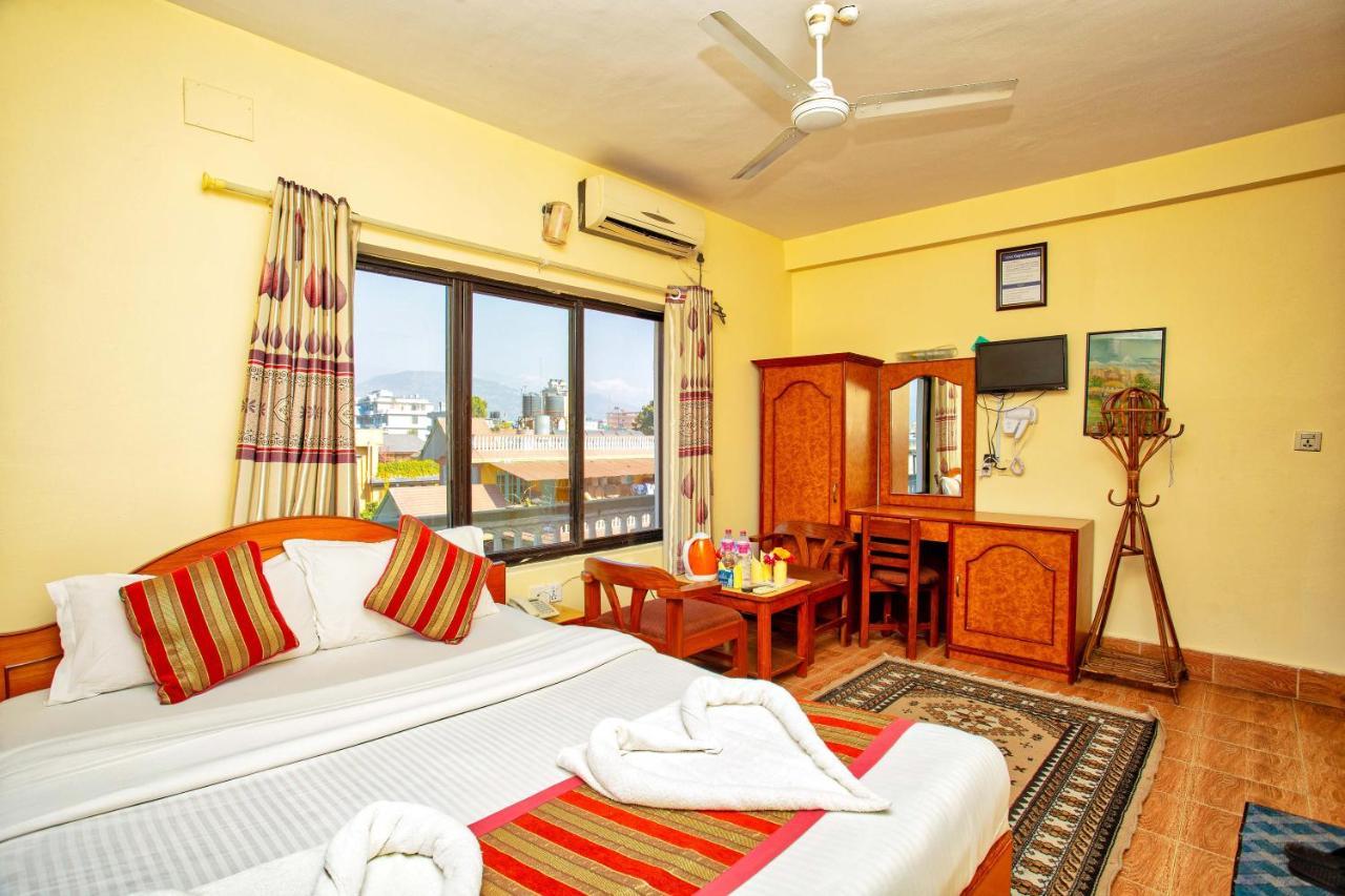 Grand 3* Pokhara